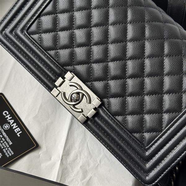 2026127214239922 700